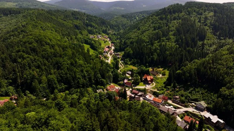 Widok z lotu ptaka na Międzygórze
