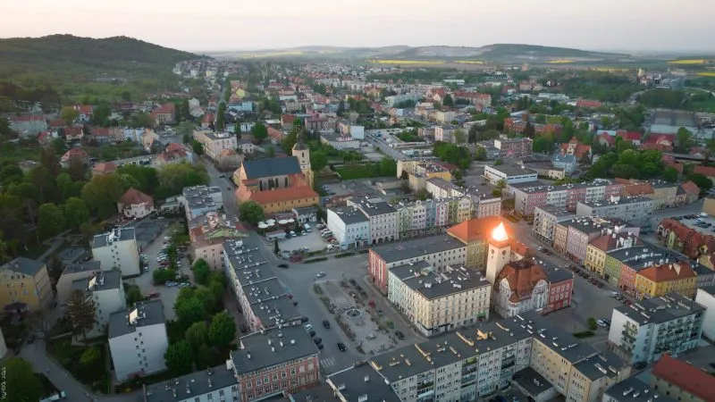 Widok z lotu ptaka na centrum Strzegomia